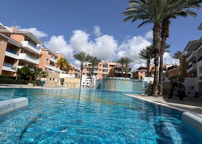 Iris Village Grand Apartment
